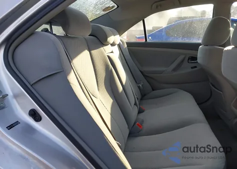 2009 Toyota Camry z USA, uszkodzony, nr VIN 4T1BE46KX9U372389